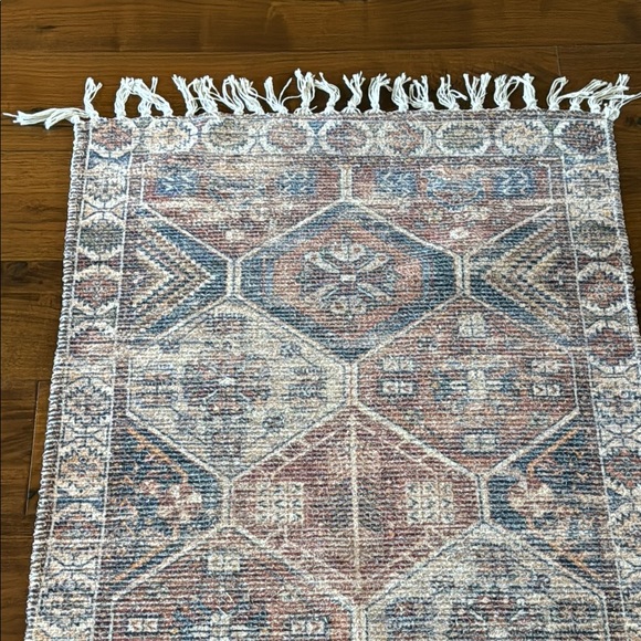 Vintage Style Woven Rug! - Picture 2 of 16